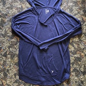 Hooded workout sweatshirt